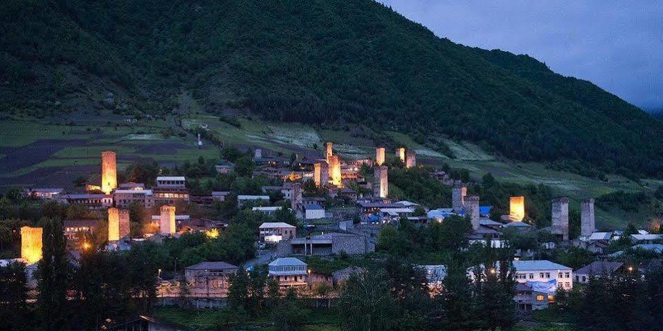 Hotel Kutaisi Globus Bagian luar foto